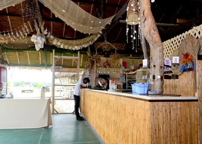 Papakit's Marina And Fishing Lagoon Powered By Cocotel 리조트 Liloan