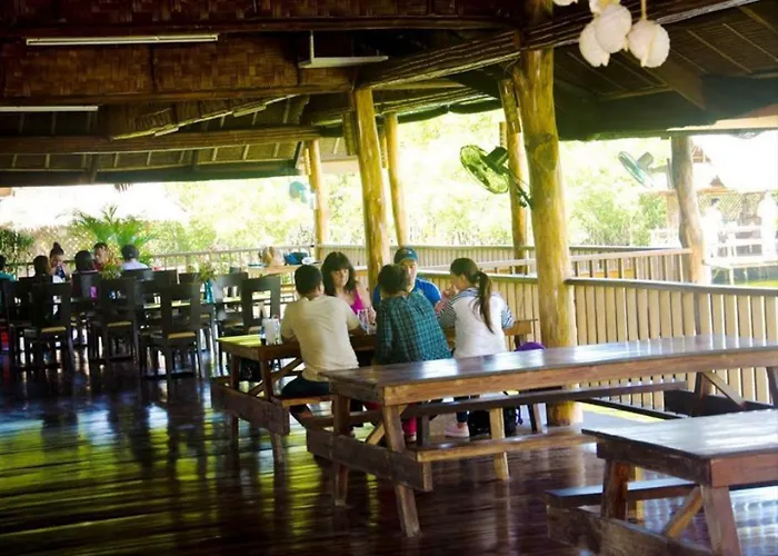 Papakit's Marina And Fishing Lagoon Powered By Cocotel 리조트 Liloan