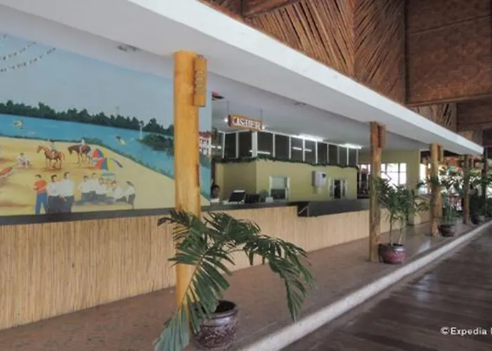리조트 Papakit's Marina And Fishing Lagoon Powered By Cocotel Liloan